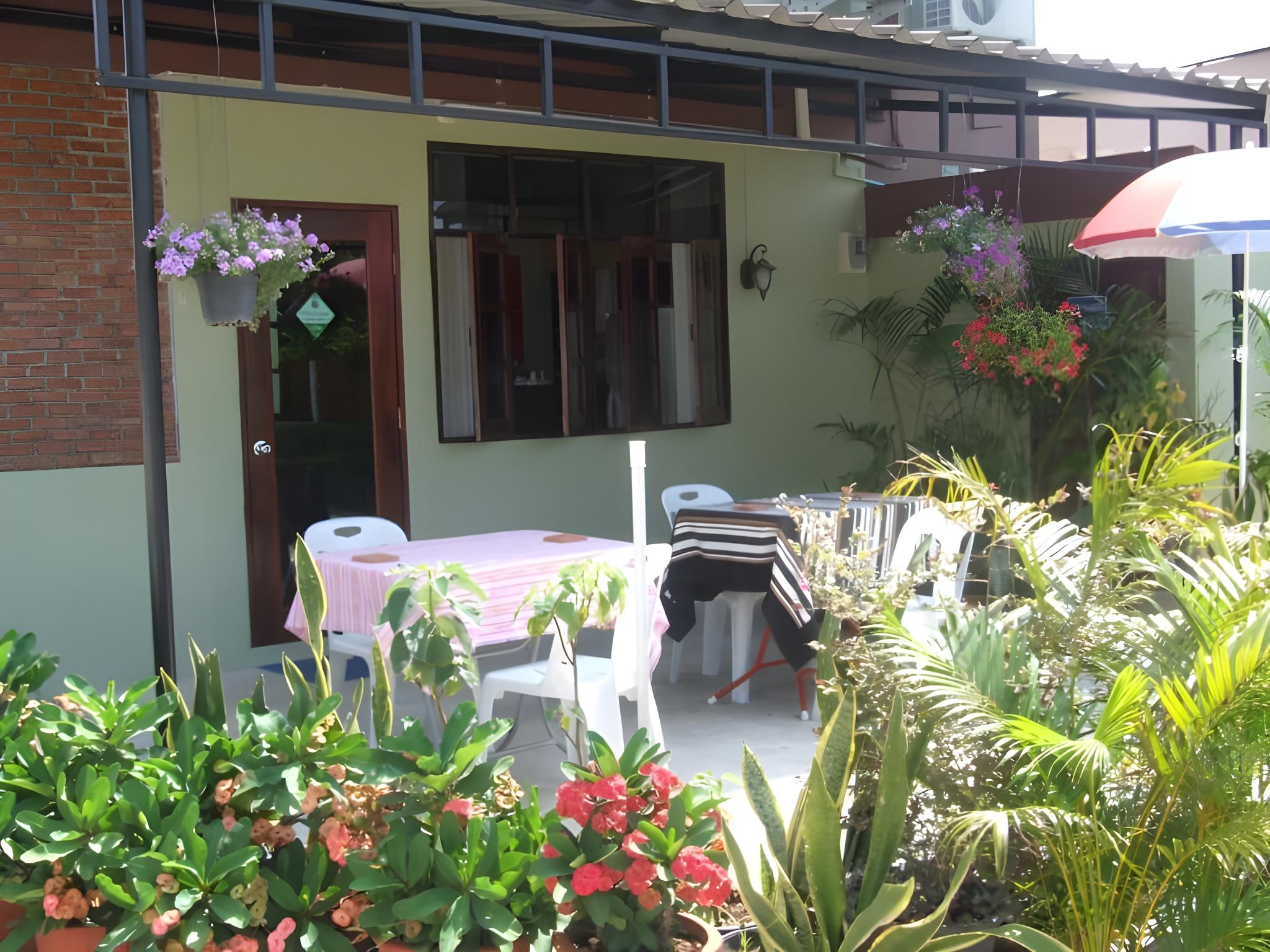 Фото Jansupar Court