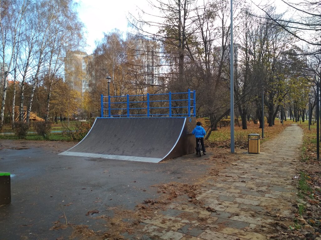 Парк Святослава Федорова Москва