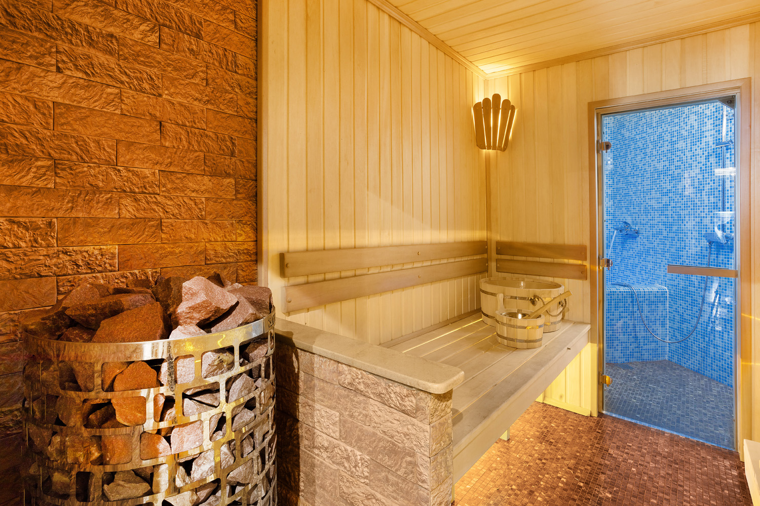 Фото Династия