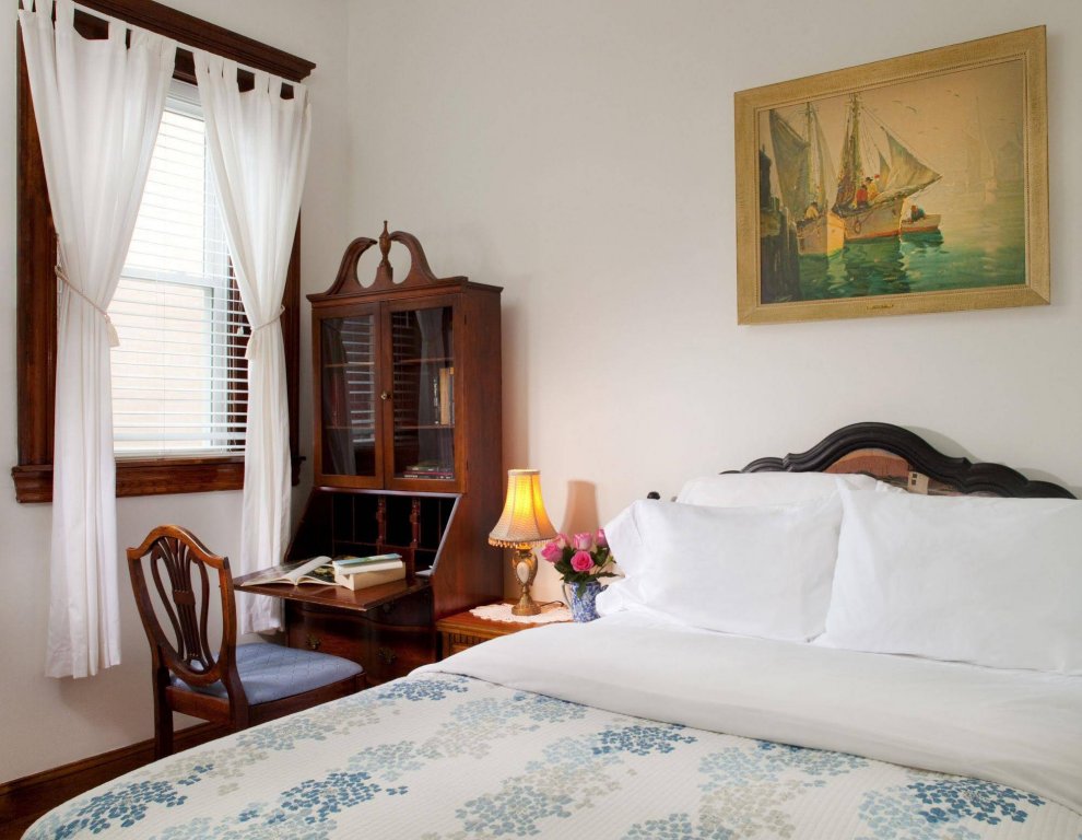 Фото American Guest House