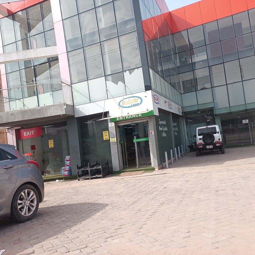 Supermarket Melcom Mini, Accra, photo