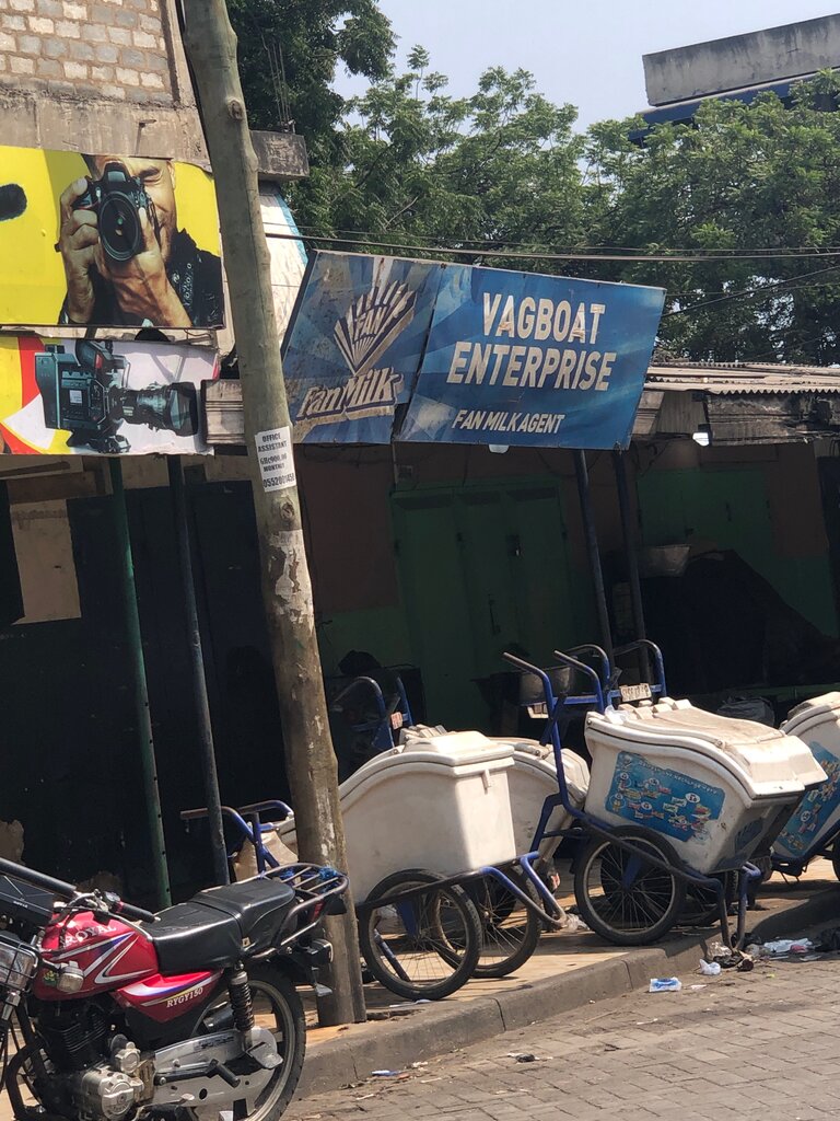 Dairy products shop Vagboat Enterprise, Accra, photo
