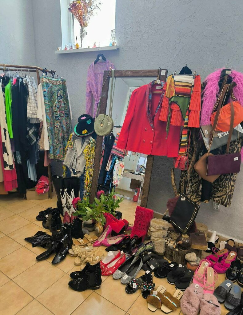 Second-hand shop Шопоголик, Zelenogradsk, photo