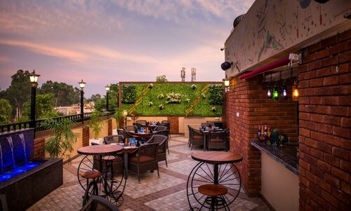 Гостиница Glades Hotel