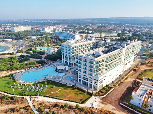 Гостиница Nissiblu Beach Resort в Айя-Напе