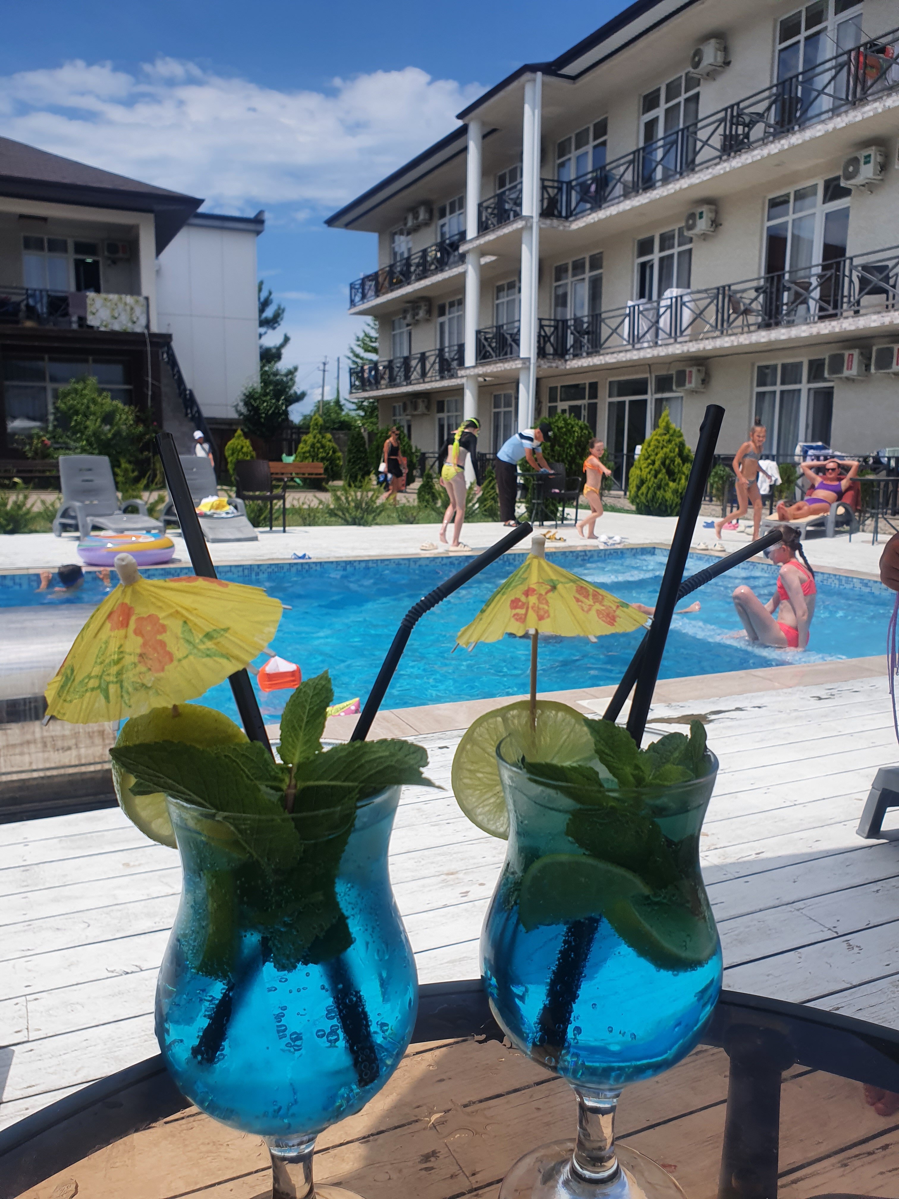 Фото отеля 3