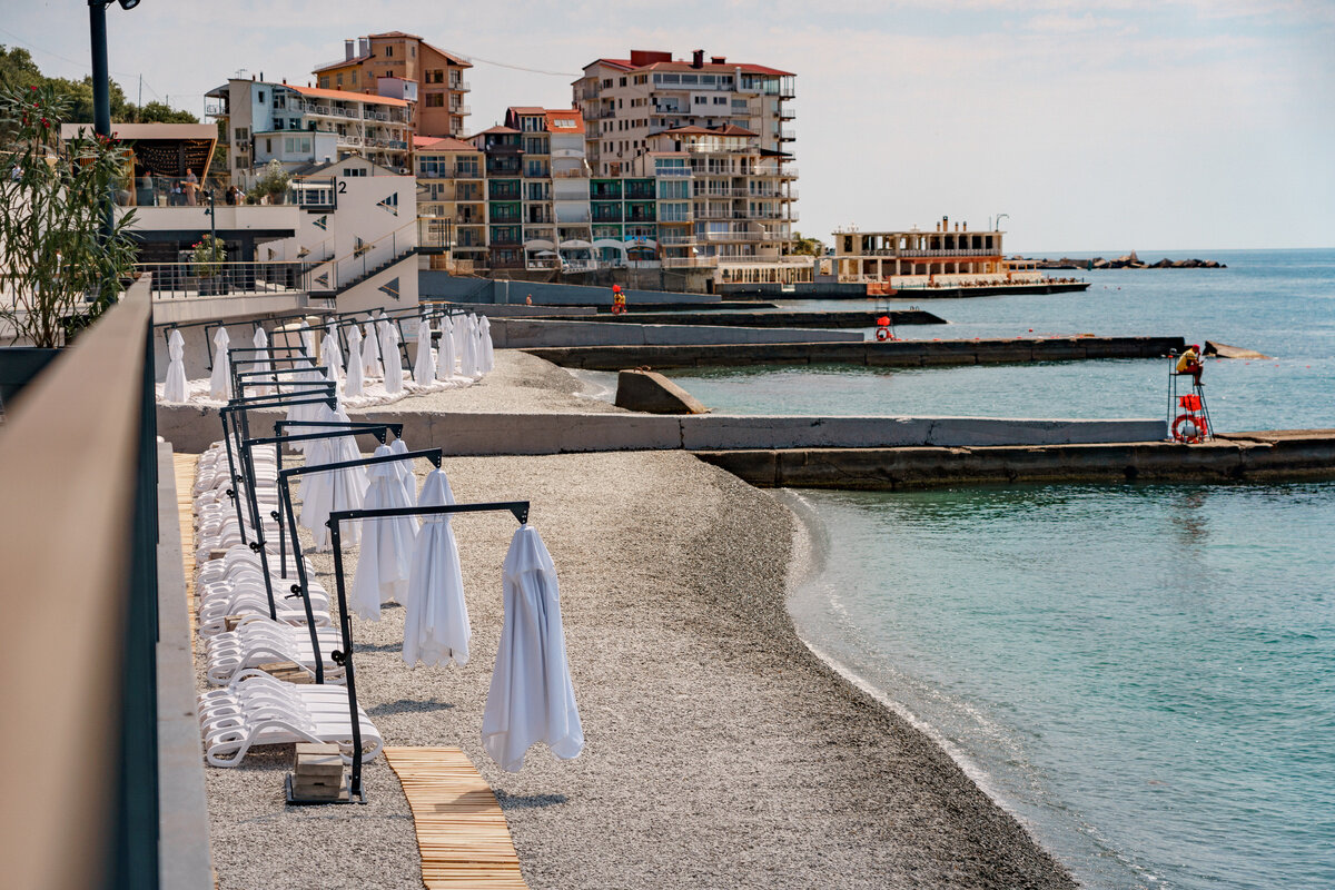 Фото Black wave apartments