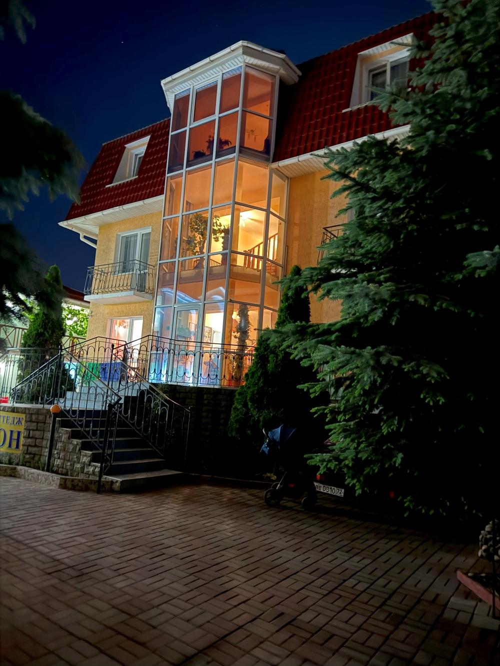 Фото отеля 3