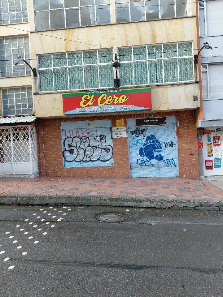 Tobacco and smoking accessories shop Cigarrería Cero, Bogota, photo