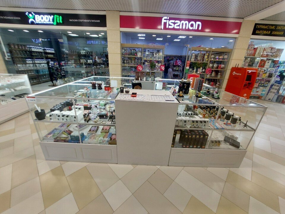 Perfume and cosmetics shop Rich Aroma, Astana, photo