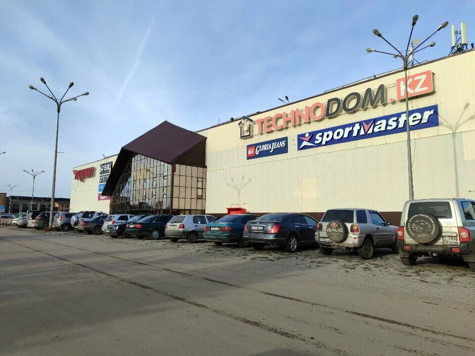 Сауда орталығы Grand Store, Қарағанды, фото