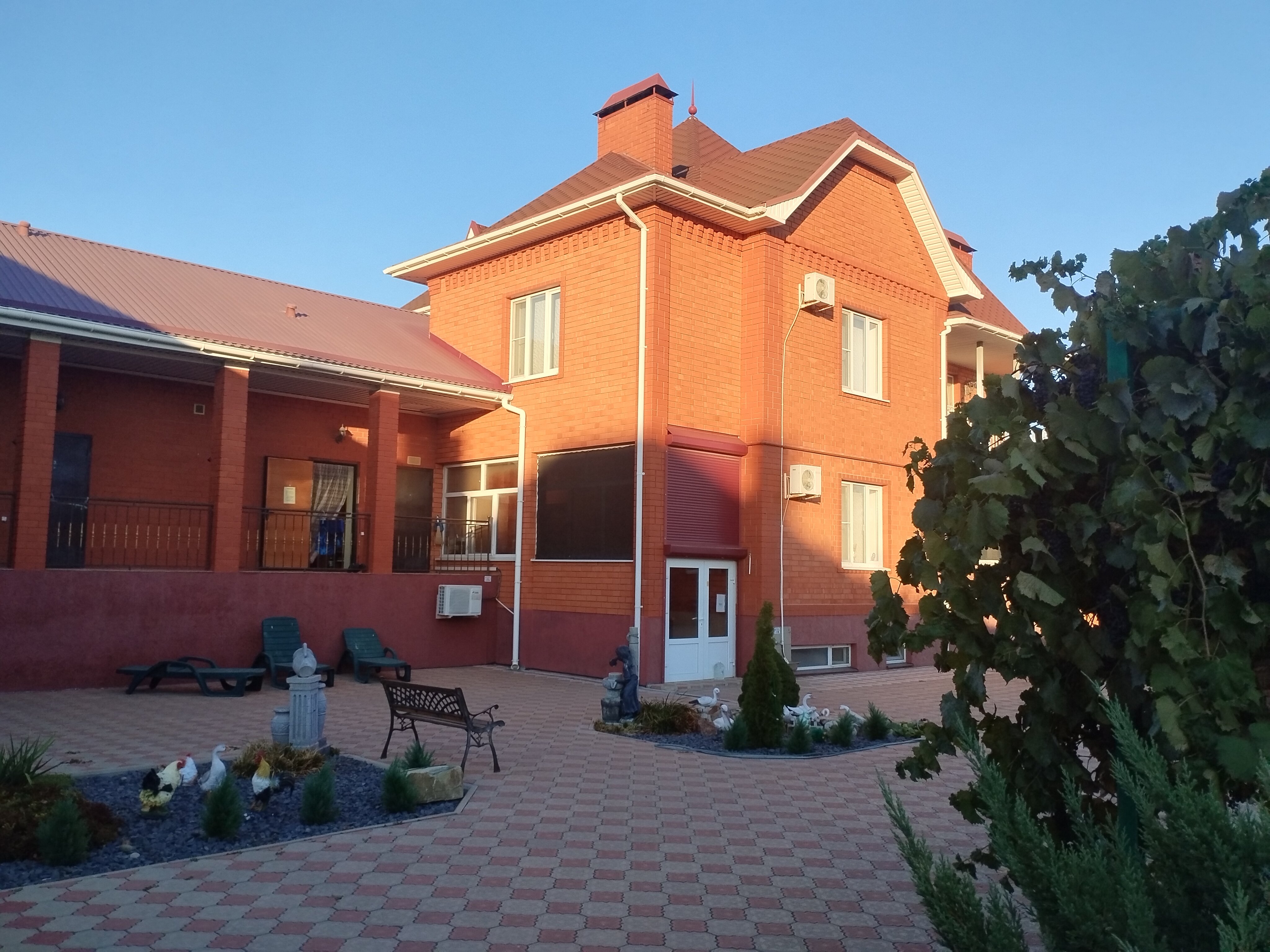 Фото Гостевой дом Югра на Приморском