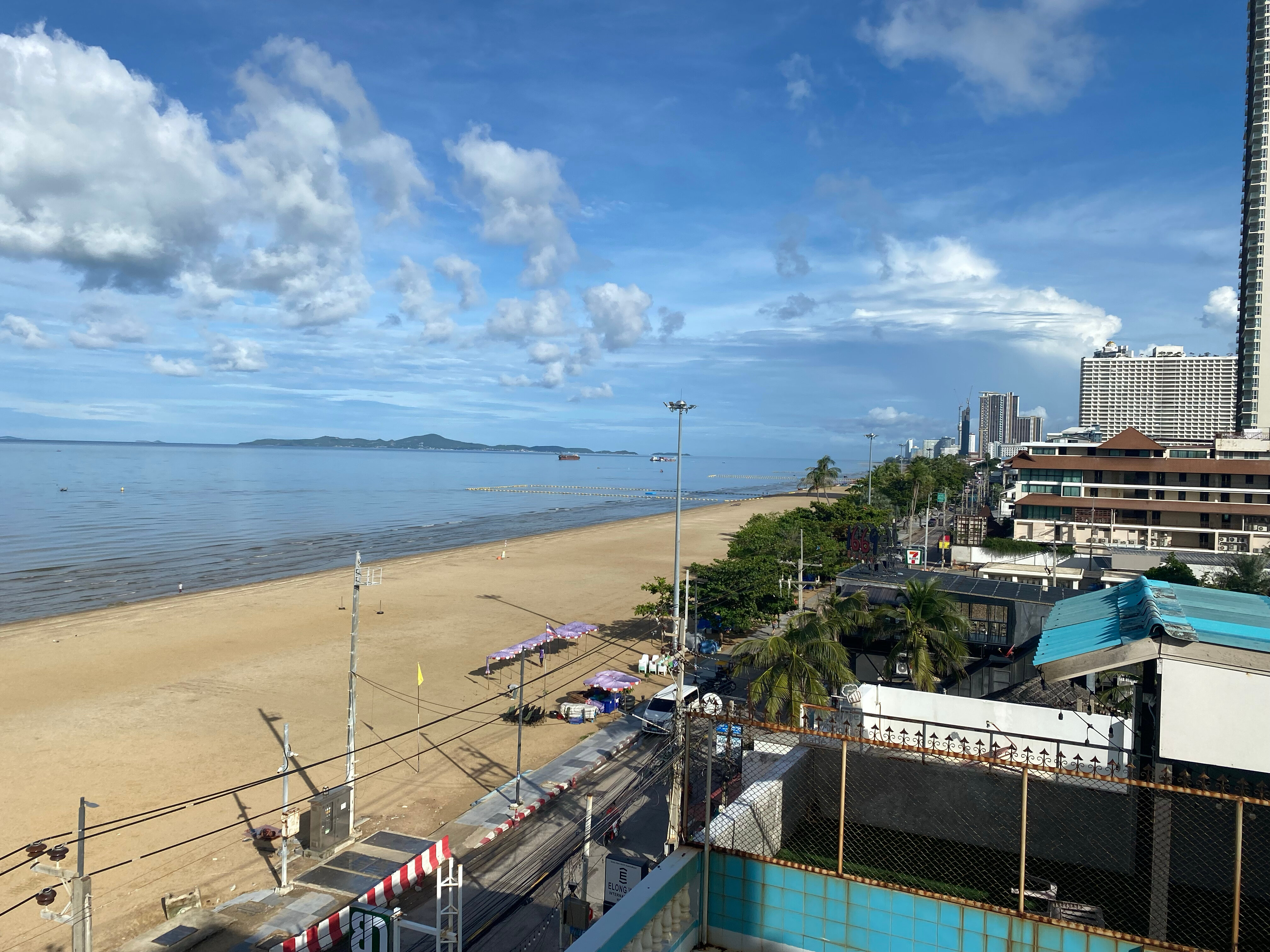 Фото Seaside Jomtien Beach