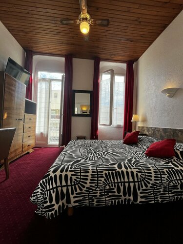 Гостиница Nouvel Hotel в Сене-Рафаэле