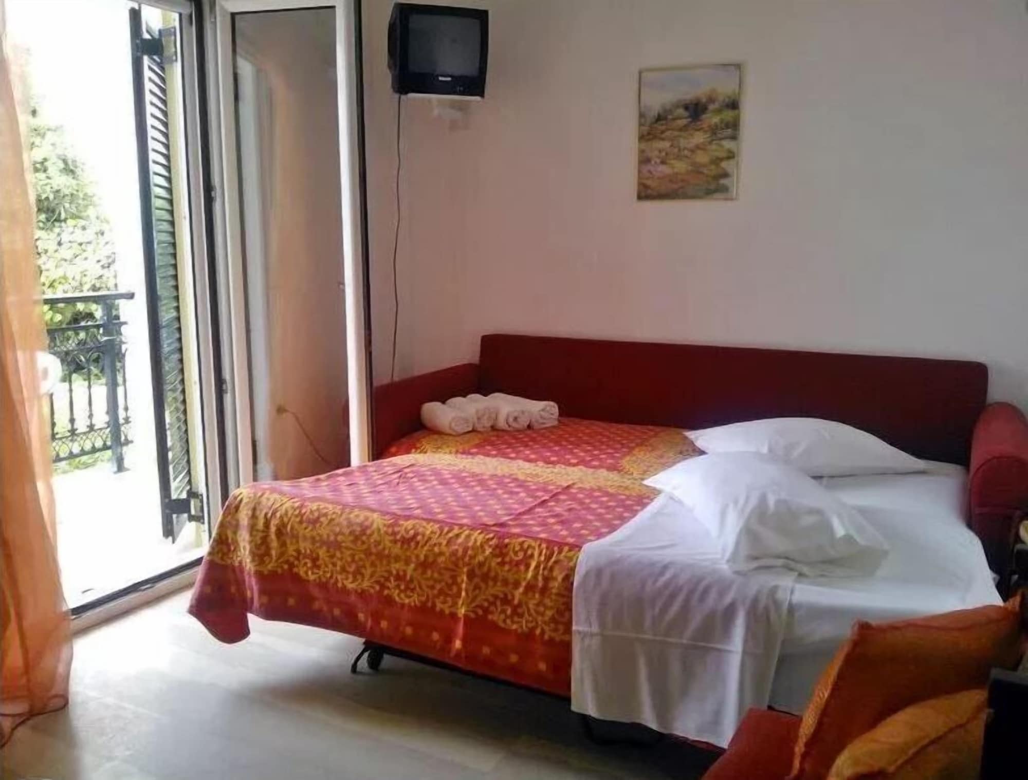 Фото Filorian Hotel Apartments