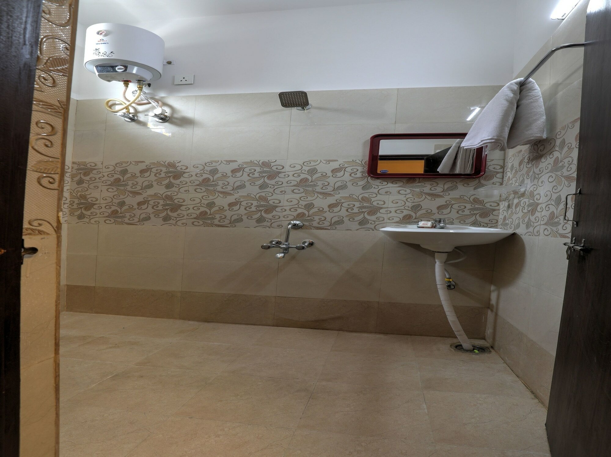 Фото Oyo 15168 Sucasa Homes