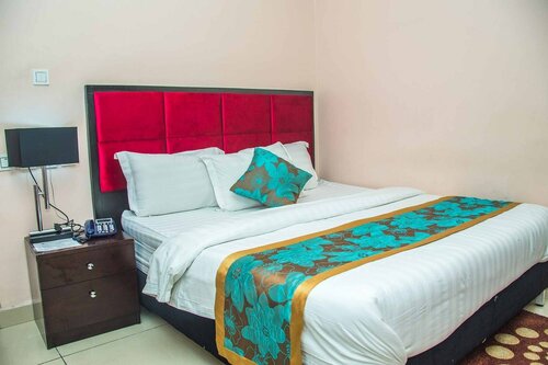 Гостиница Royal Crest Hotel & Suites в Порт-Харкорте