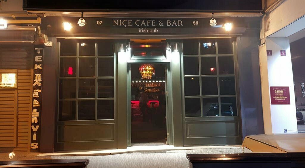 Cafe Nice Cafe & Bar, Van, photo