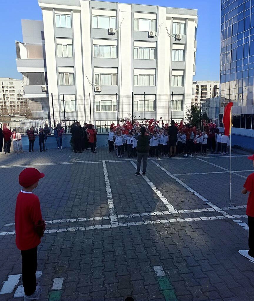 Primary school Rahmiye Malcioglu Primary School, Bursa, photo