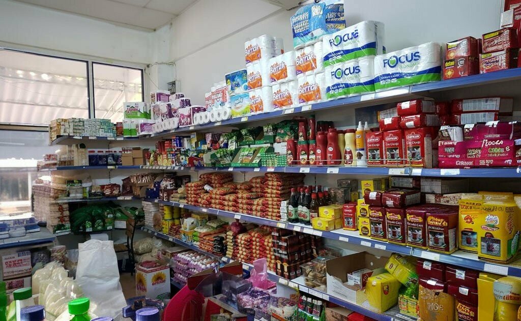 Grocery Deveciler market, Kinik, photo