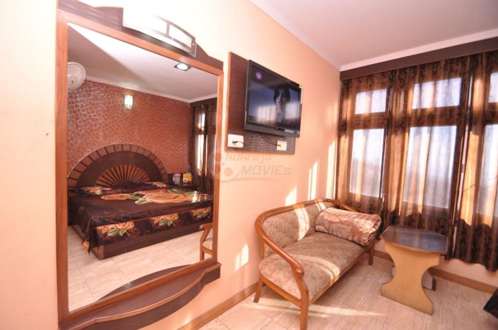 Фото Hotel Sidharth Regency