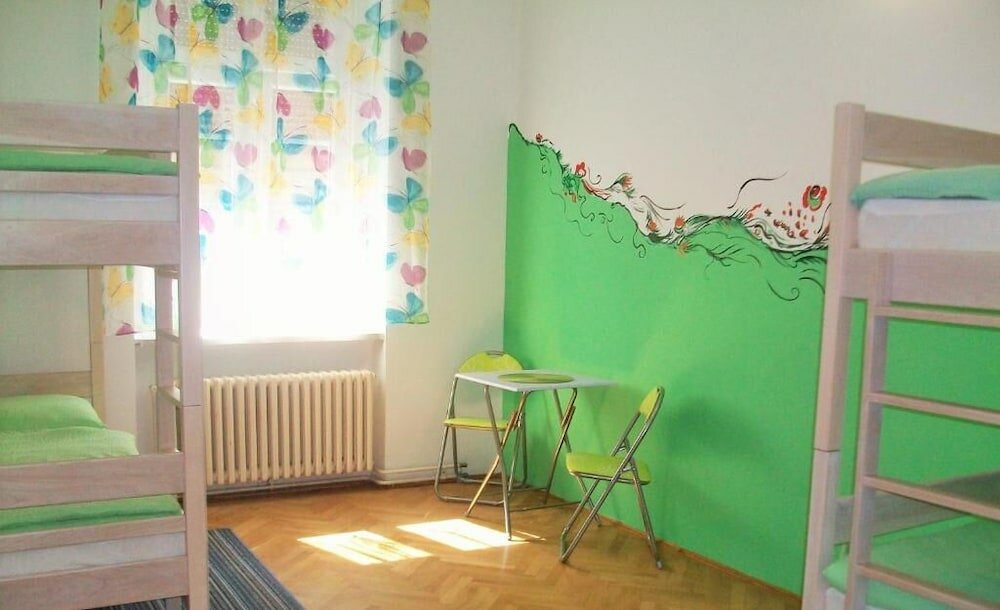 Фото Hostel Chameleon