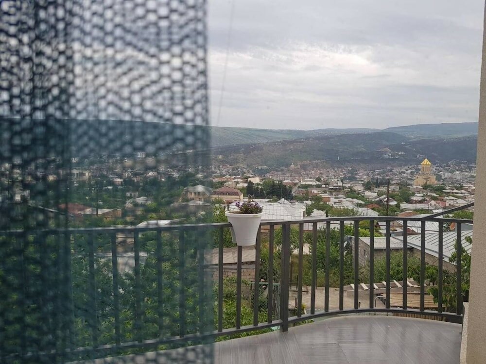 Фото Отель Upstairs Hotel Tbilisi