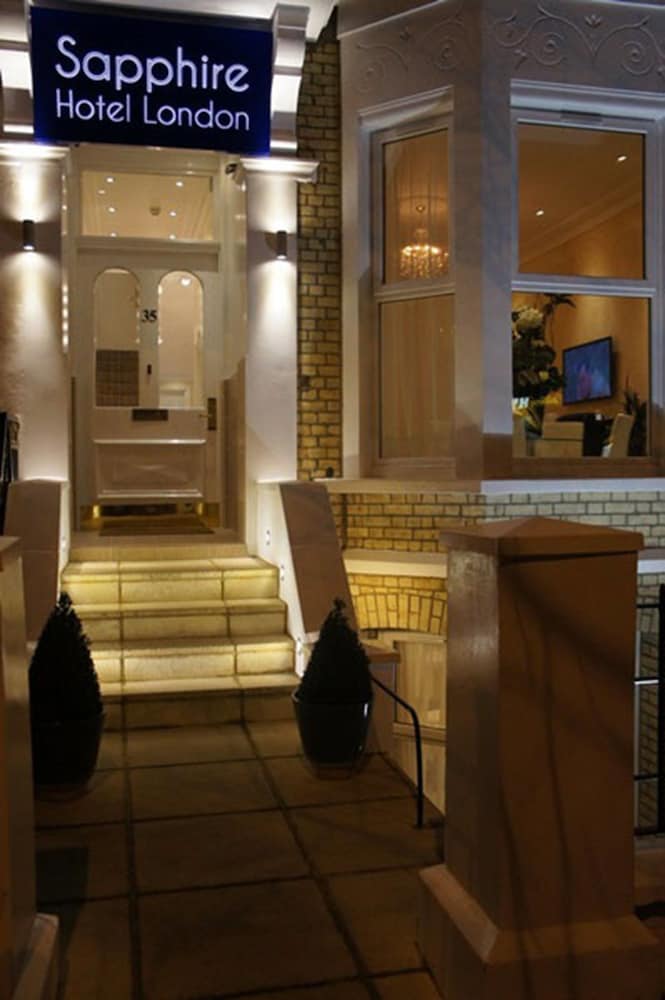 Фото Sapphire Hotel