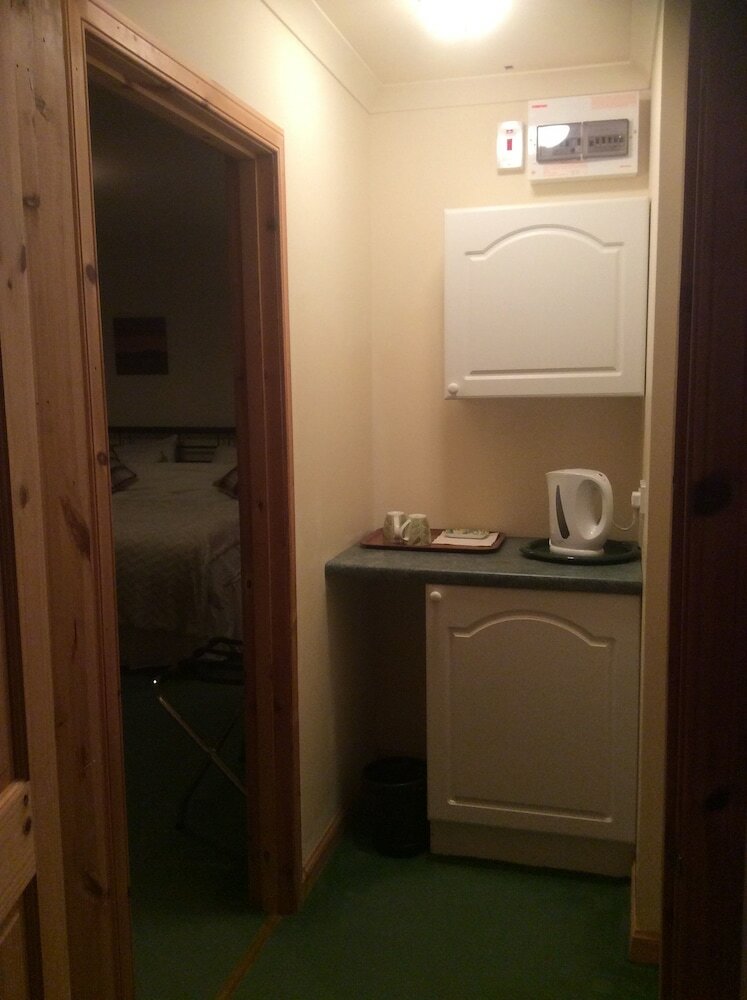 Фото Foxwood Bed & Breakfast