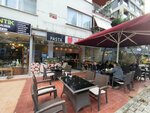 Ugur Pastry Cafe (Istanbul, Kadikoy, Tutuncu Mehmet Efendi Avenue, 70A) ، الحلويات