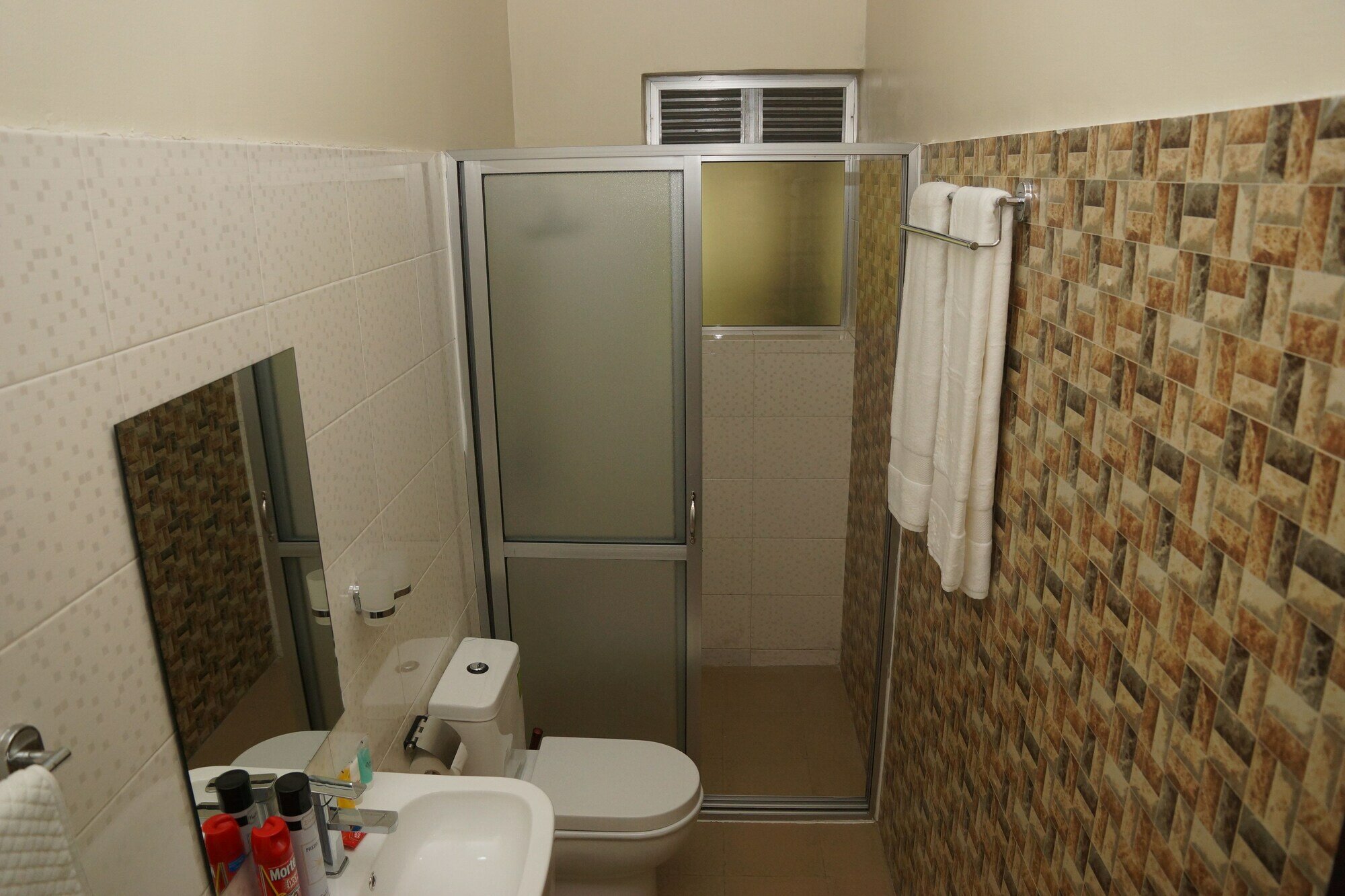 Фото Là Ponye Hotel Apartment