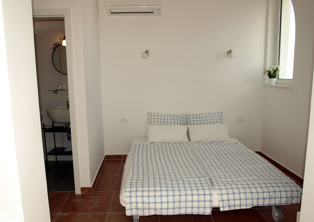 Фото Apartments Issa