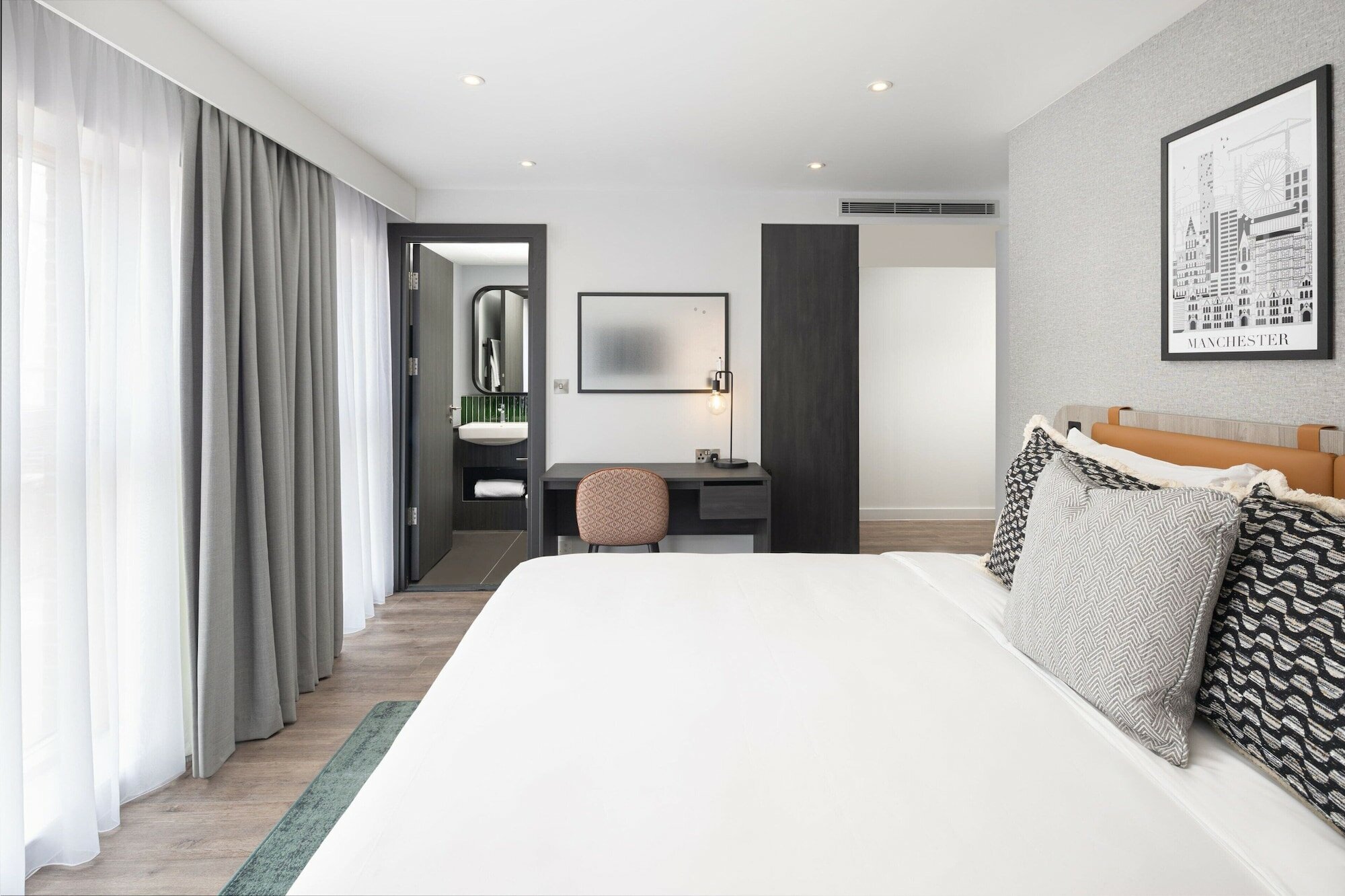 Фото Residence Inn Manchester Piccadilly