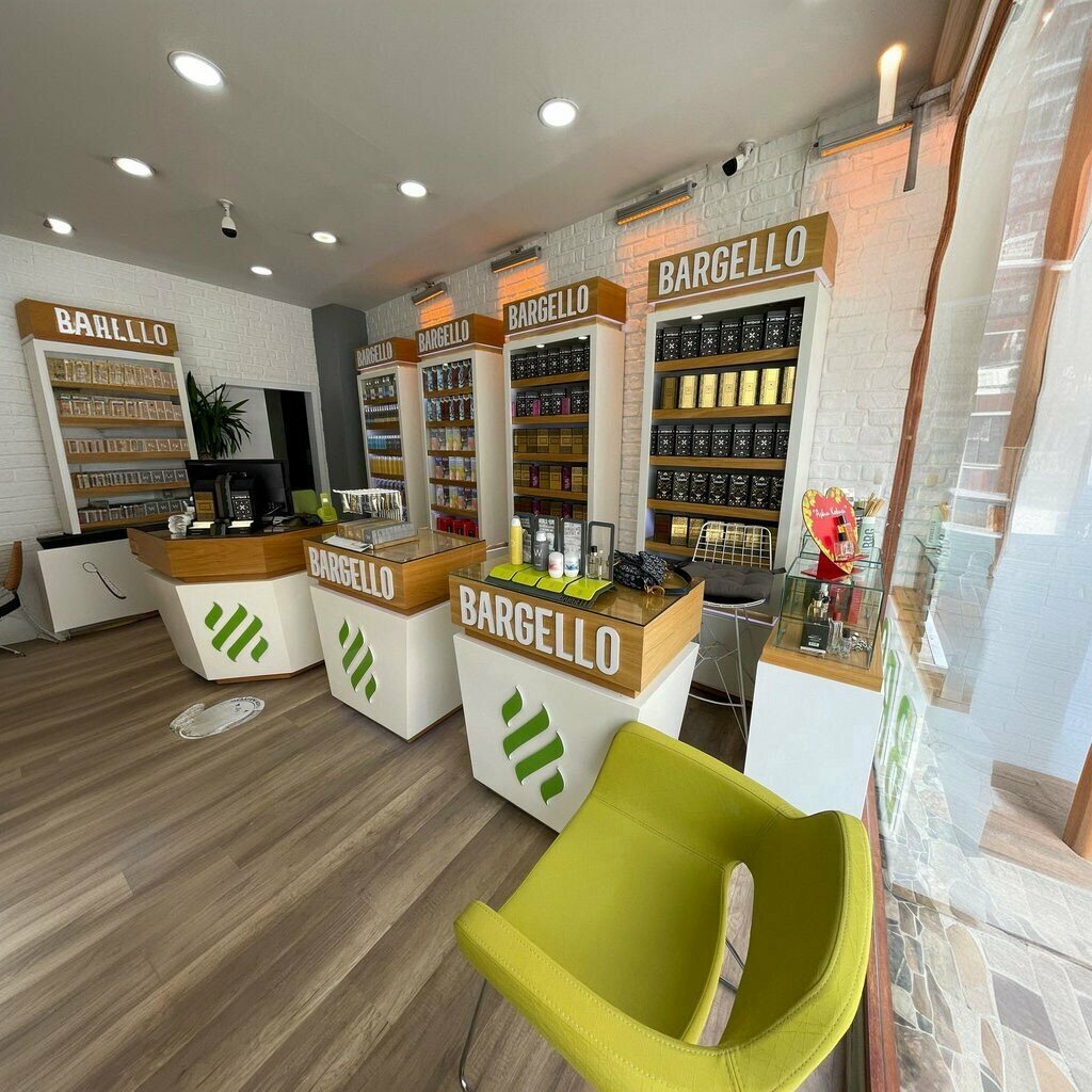 Perfume and cosmetics shop Efsane Parfüm Aksaray, Aksaray, photo