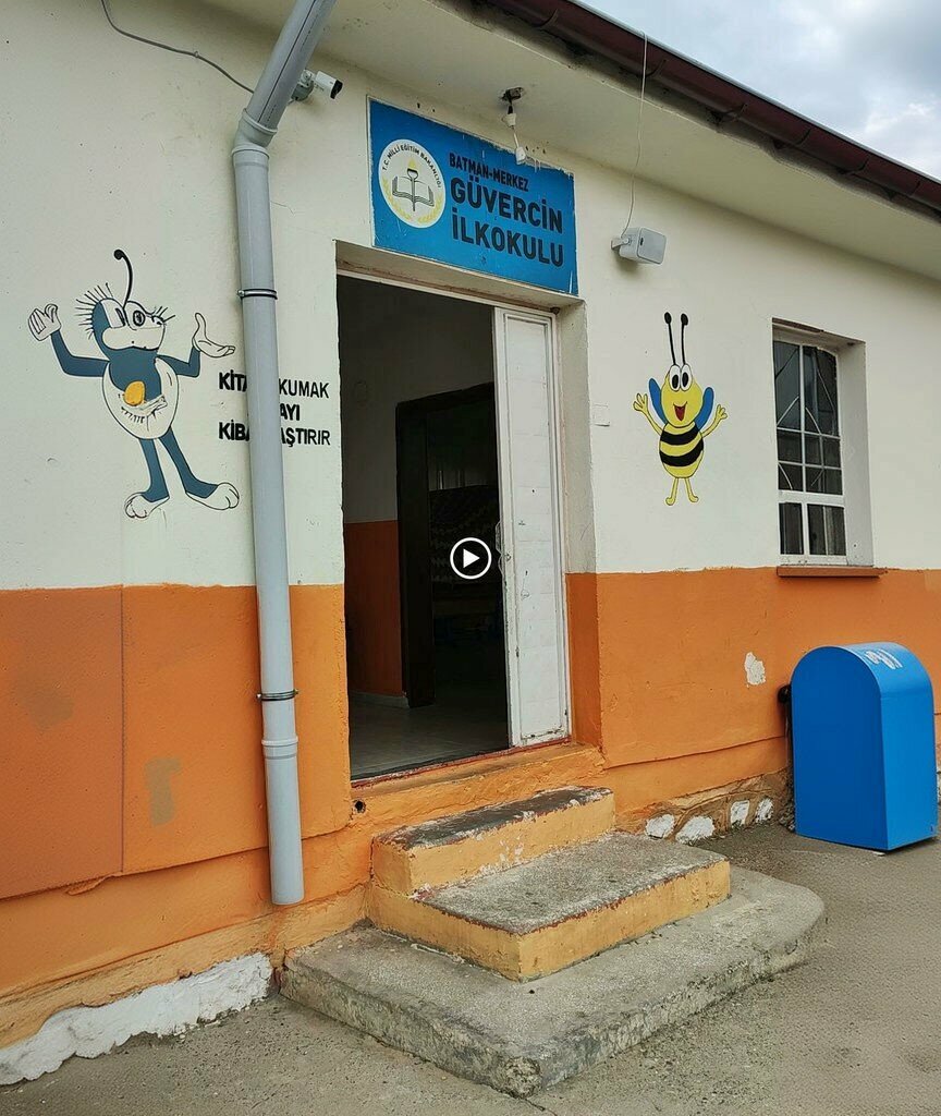 Primary school Guvercin Primary School, Batman, photo