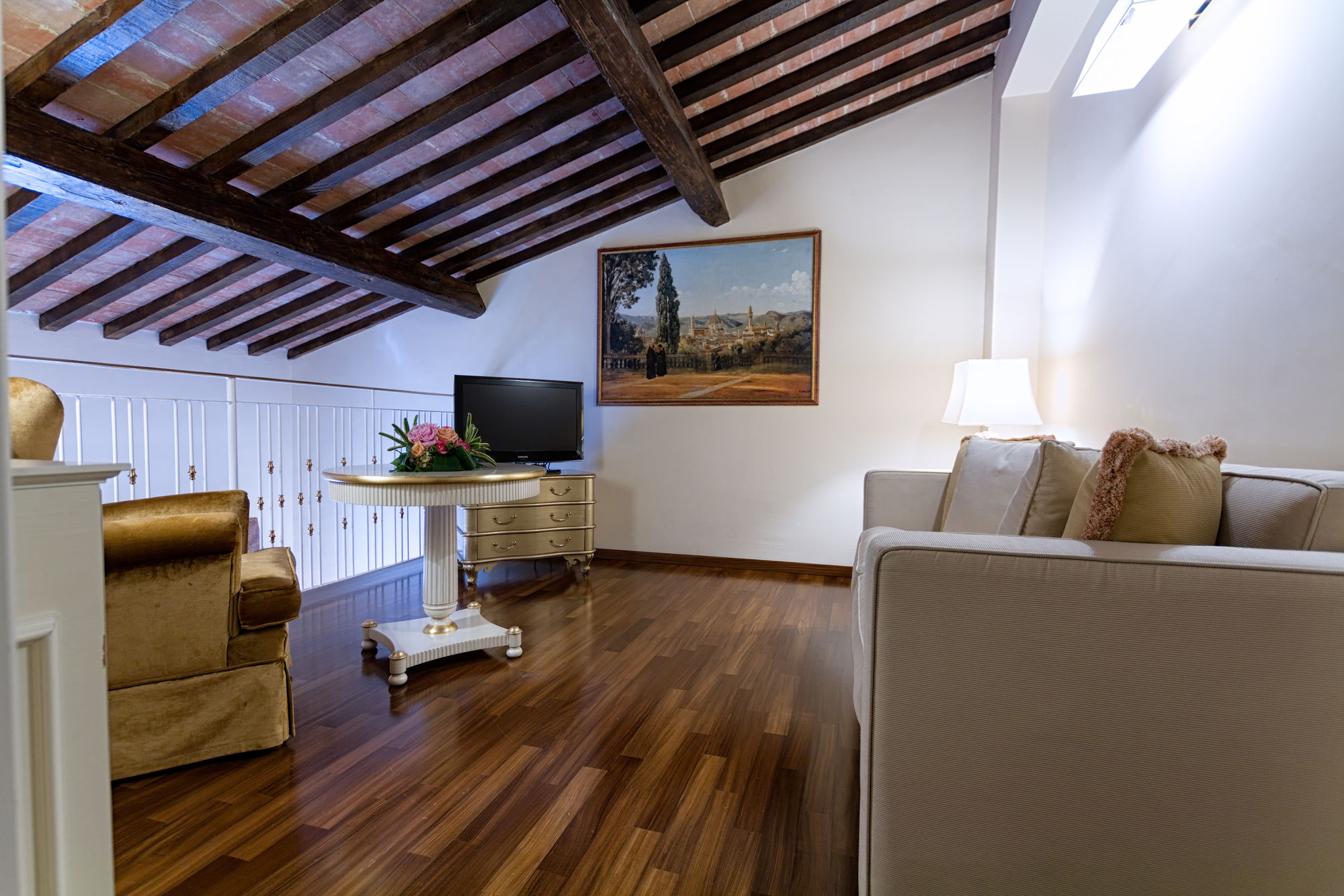 Фото Golden Tower Hotel And SPA