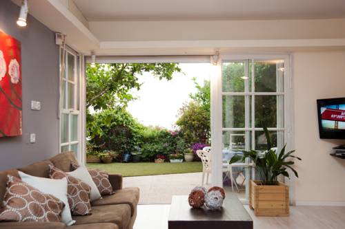 Фото Eshkol Housing Haifa -Luxury Sea View Villa