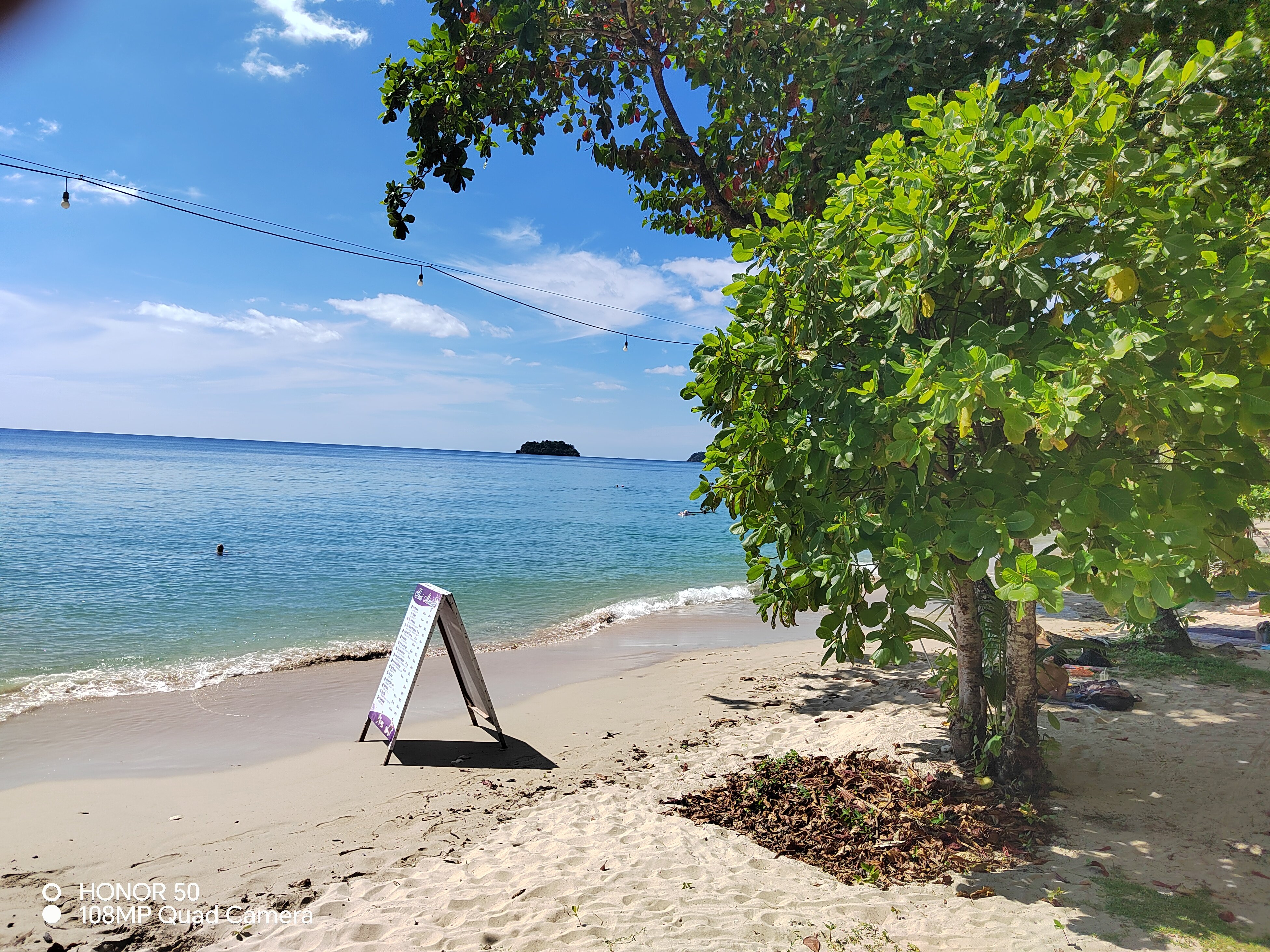 Фото Lonely Beach Pool Resort