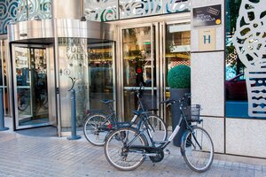 Гостиница Hotel Silken Puerta de Valencia