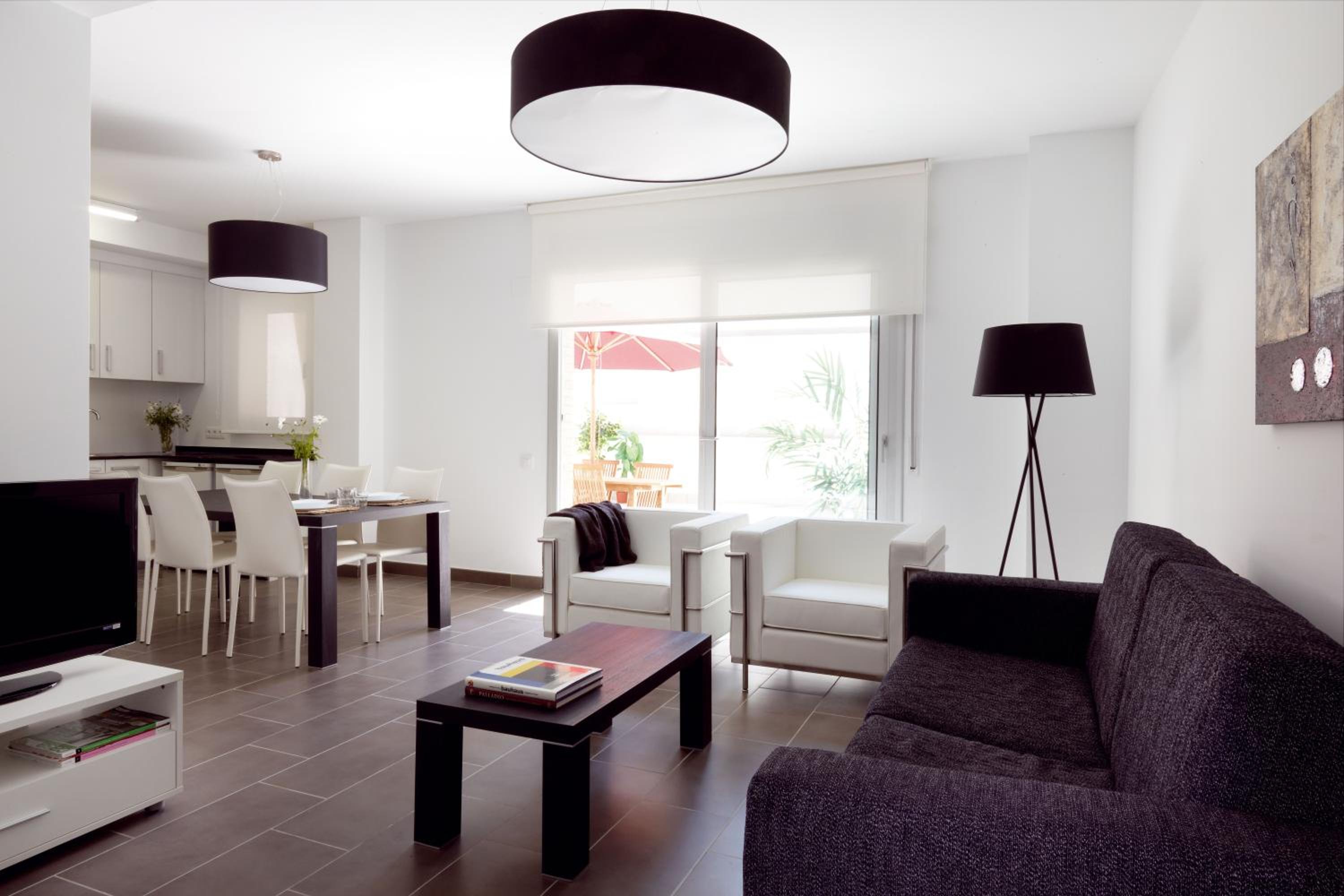 Фото 08028 Apartments