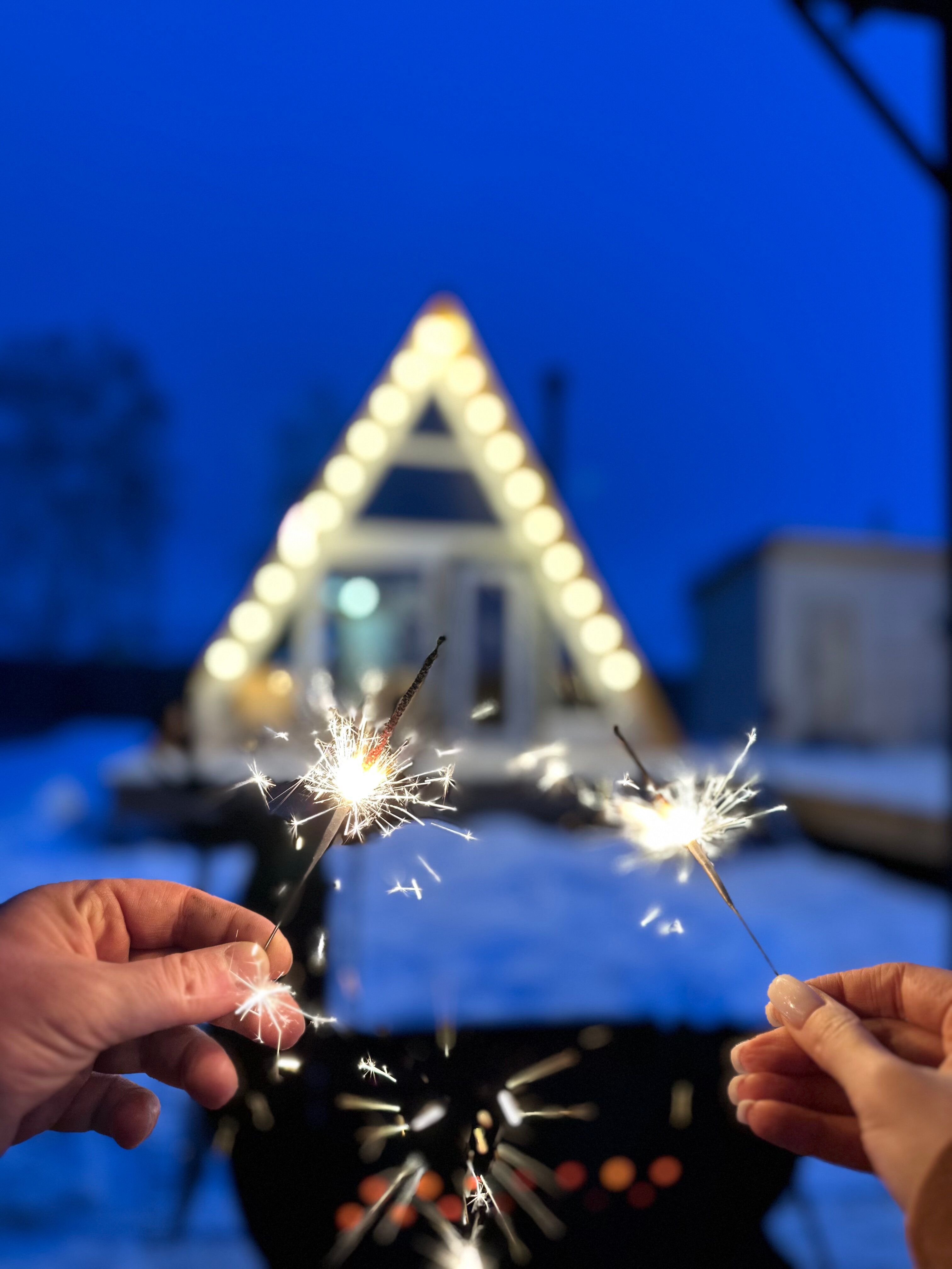 Фото Ял Хоум