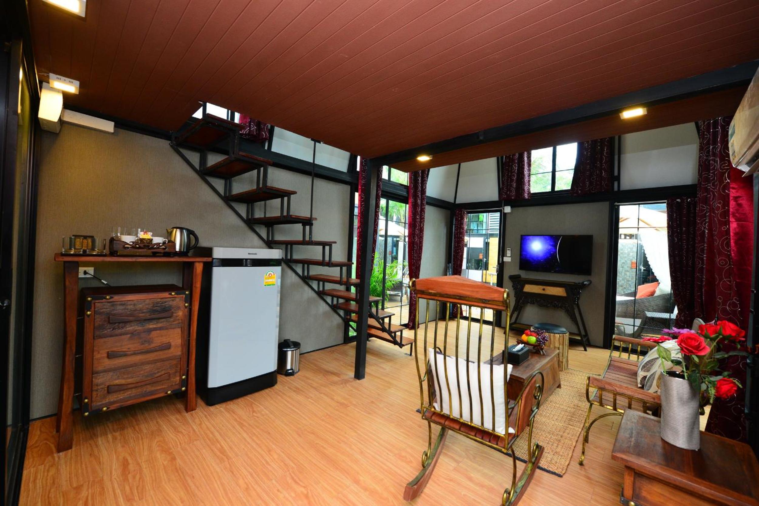 Фото Bukit Pool Villas