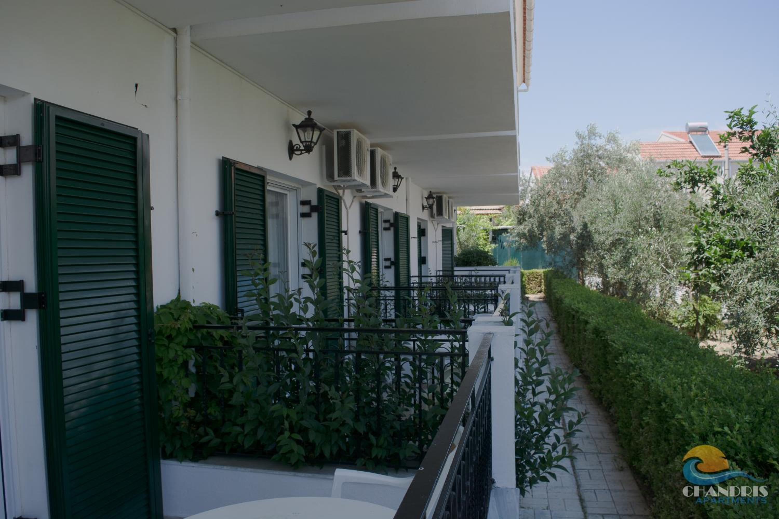 Фото Chandris Apartments