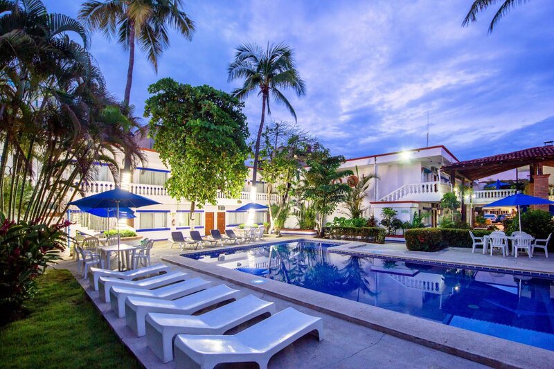 Гостиница Hotel Hacienda Vallarta Playa Las Glorias в Пуэрто-Вальярта