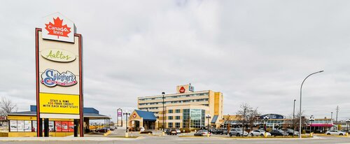 Гостиница Canad Inns Destination Centre Polo Park в Виннипеге