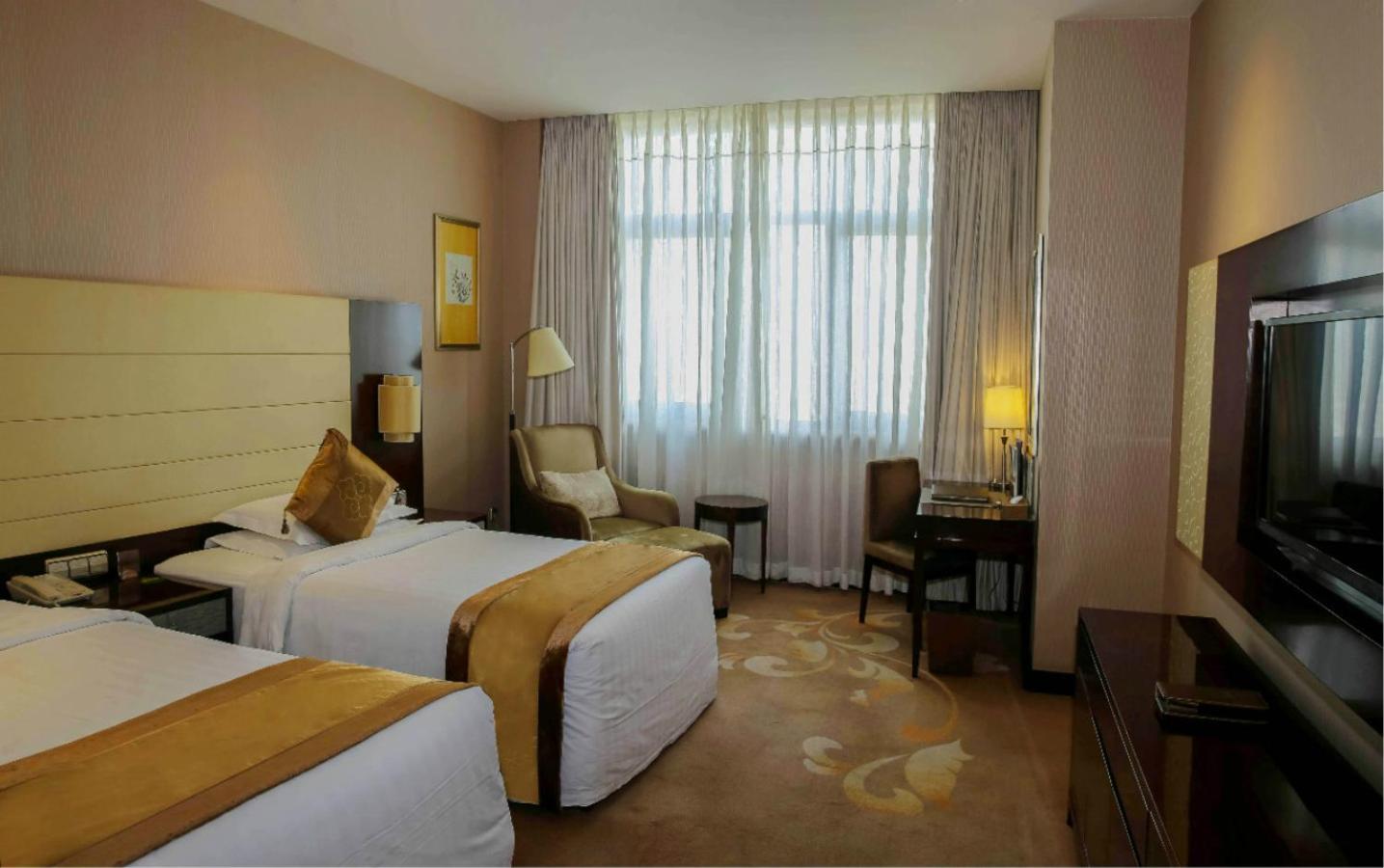 Фото Ritan Hotel Downtown Beijing