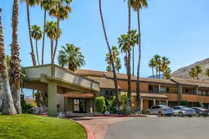 Гостиница Best Western Inn at Palm Springs в Палм-Спрингс