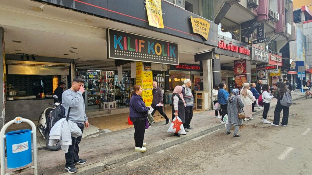 Items for mobile phones Case Kolik, Adana, photo