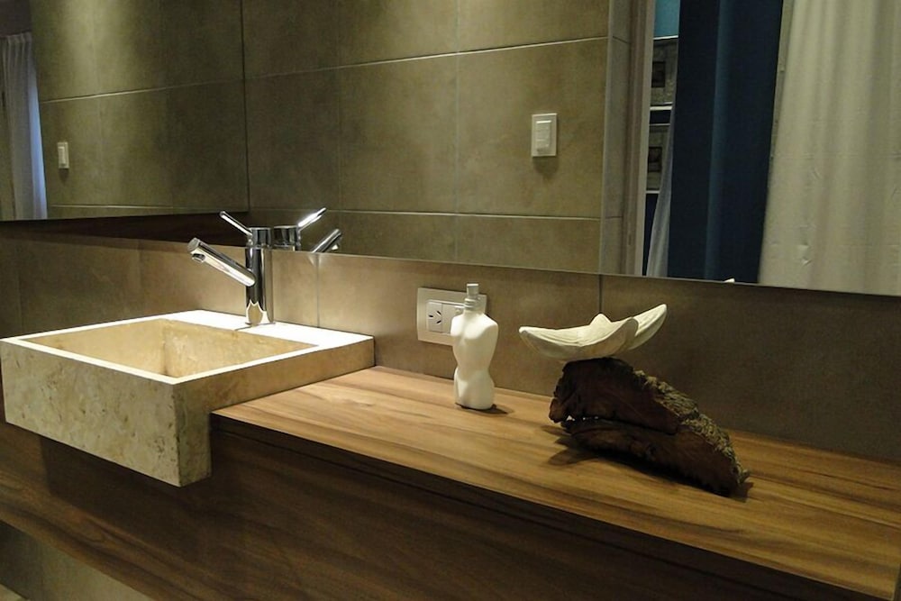 Фото Ambit Boulevard Hotel Boutique