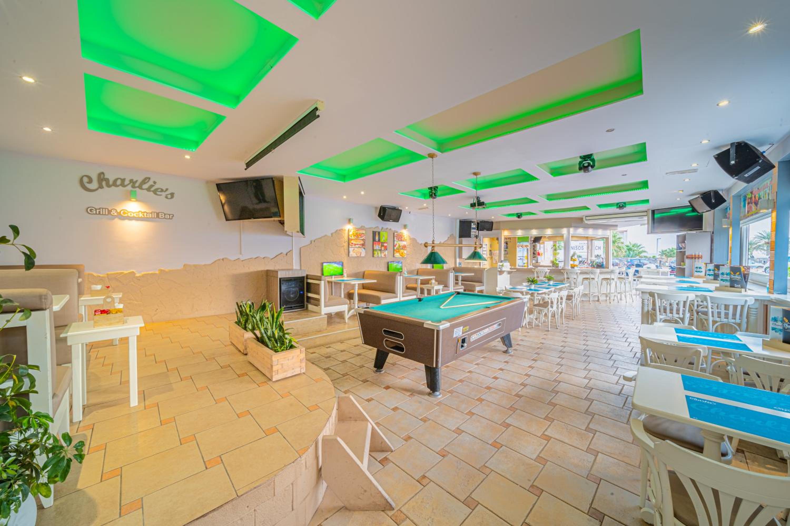 Фото Kastro Beach Apartments